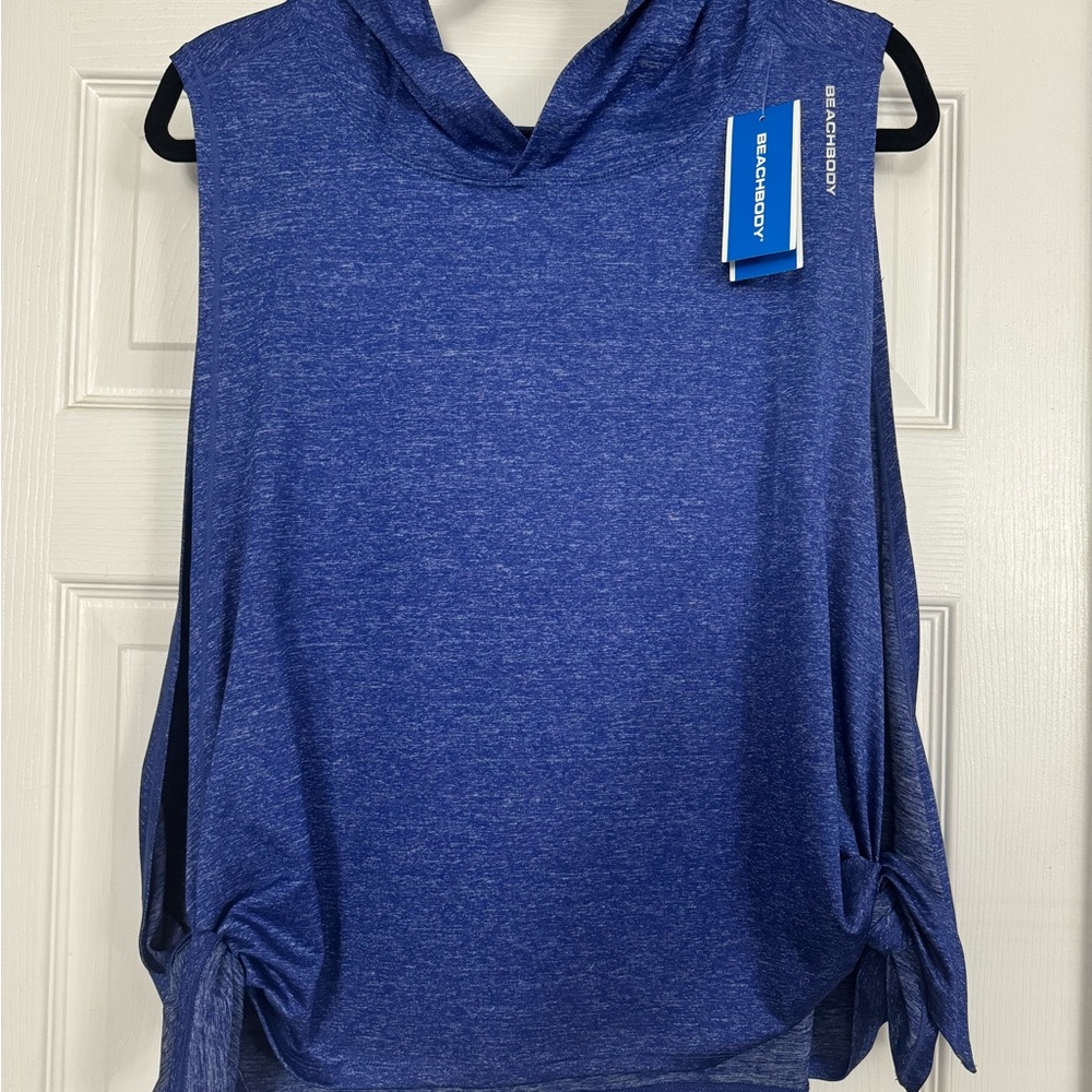 🌟NWT Team Beachbody Coach Layer Hooded Tank🌟